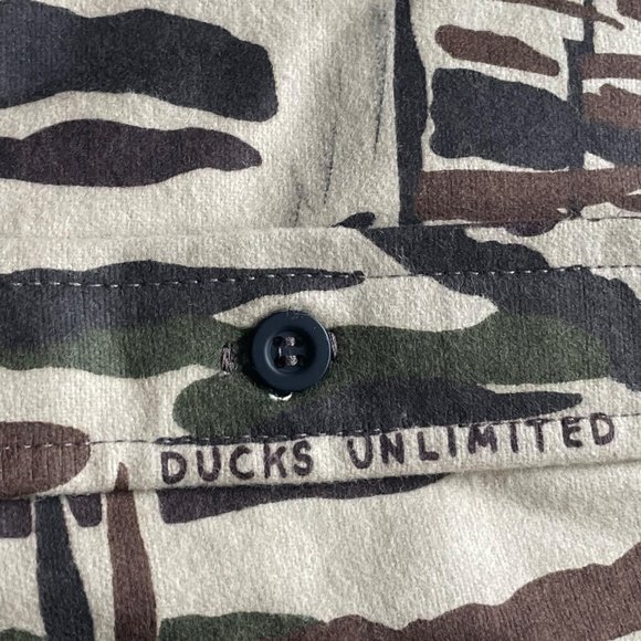 Rattlers Brand Ducks Unlimited Camo Button Down Shirt Outdoor Men's L NWT - Picture 9 of 9